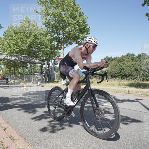 09.08.2026 - GEWOBA Citytriathlon Bremen Michael Burmester http://msf.ph/oto/9956986 09.08.2026 12:56:58 Radfahren 601, 620, 637, 696, 740, 767, 844, 896, 1012 meine-sportfotos.de