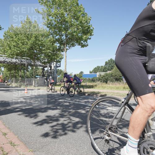 09.08.2026 - GEWOBA Citytriathlon Bremen Michael Burmester http://msf.ph/oto/9957001 09.08.2026 12:57:15 Radfahren 586, 696, 766, 806, 838, 844, 886, 896, 972, 1109 meine-sportfotos.de