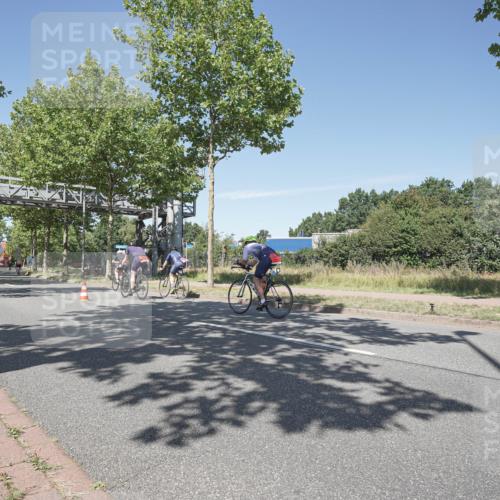 09.08.2026 - GEWOBA Citytriathlon Bremen Michael Burmester http://msf.ph/oto/9957002 09.08.2026 12:57:16 Radfahren 586, 696, 766, 806, 838, 844, 886, 896, 972, 1109 meine-sportfotos.de