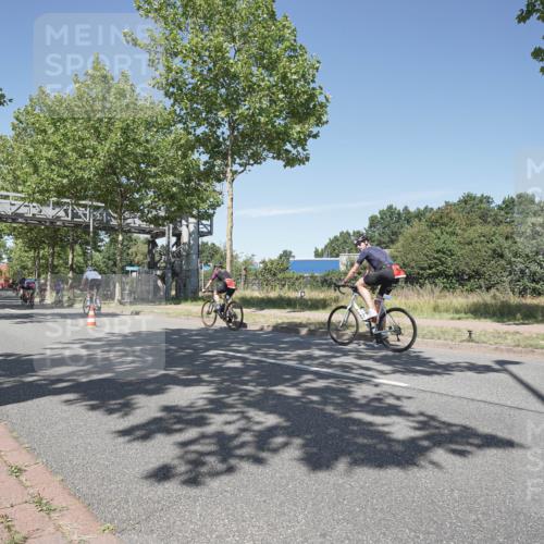 09.08.2026 - GEWOBA Citytriathlon Bremen Michael Burmester http://msf.ph/oto/9957005 09.08.2026 12:57:18 Radfahren 586, 766, 806, 838, 844, 858, 886, 972, 982, 1109 meine-sportfotos.de