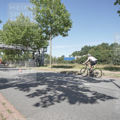 09.08.2026 - GEWOBA Citytriathlon Bremen Michael Burmester http://msf.ph/oto/9957026 09.08.2026 12:57:49 Radfahren 627, 707, 711, 809, 888, 919, 954, 1136, 1153 meine-sportfotos.de