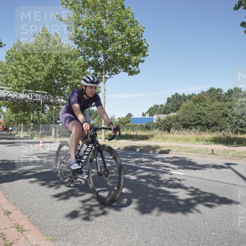 09.08.2026 - GEWOBA Citytriathlon Bremen Michael Burmester http://msf.ph/oto/9957029 09.08.2026 12:57:53 Radfahren 548, 627, 707, 711, 718, 809, 888, 919, 954, 998, 1121, 1136 meine-sportfotos.de