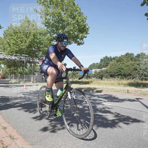 09.08.2026 - GEWOBA Citytriathlon Bremen Michael Burmester http://msf.ph/oto/9957035 09.08.2026 12:58:05 Radfahren 548, 578, 602, 625, 711, 718, 809, 919, 931, 943, 954, 976, 998, 1003, 1121, 1154 meine-sportfotos.de