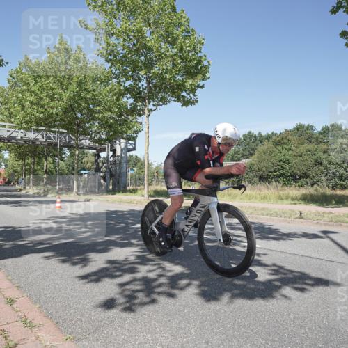09.08.2026 - GEWOBA Citytriathlon Bremen Michael Burmester http://msf.ph/oto/9957055 09.08.2026 12:58:49 Radfahren 626, 953, 1148 meine-sportfotos.de