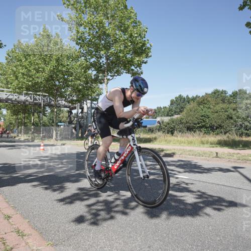 09.08.2026 - GEWOBA Citytriathlon Bremen Michael Burmester http://msf.ph/oto/9957064 09.08.2026 12:59:07 Radfahren 588, 626, 656, 672, 732, 1148 meine-sportfotos.de