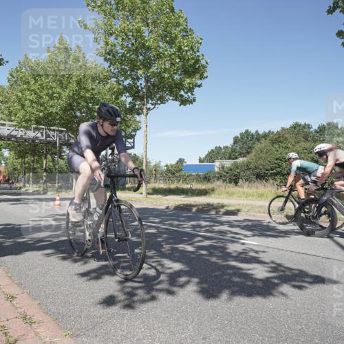 09.08.2026 - GEWOBA Citytriathlon Bremen Michael Burmester http://msf.ph/oto/9957066 09.08.2026 12:59:11 Radfahren 588, 656, 672, 732, 1115 meine-sportfotos.de