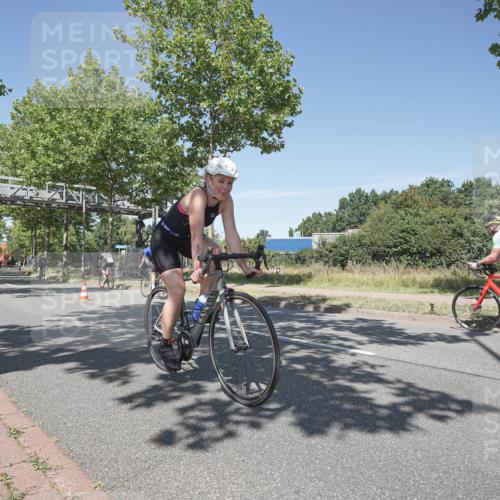 09.08.2026 - GEWOBA Citytriathlon Bremen Michael Burmester http://msf.ph/oto/9957085 09.08.2026 12:59:48 Radfahren 543, 712, 800, 817, 923, 942, 951, 956 meine-sportfotos.de