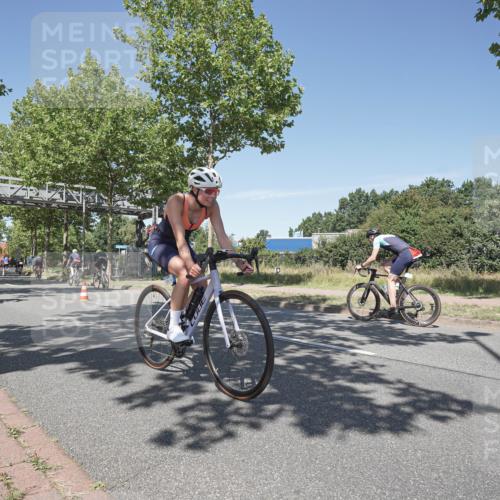 09.08.2026 - GEWOBA Citytriathlon Bremen Michael Burmester http://msf.ph/oto/9957088 09.08.2026 12:59:51 Radfahren 543, 712, 800, 817, 923, 942, 951, 956 meine-sportfotos.de