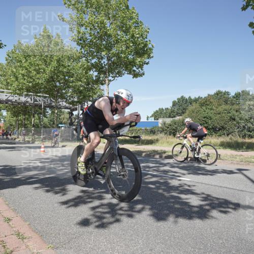 09.08.2026 - GEWOBA Citytriathlon Bremen Michael Burmester http://msf.ph/oto/9957092 09.08.2026 12:59:53 Radfahren 543, 771, 800, 817, 923, 942, 951, 956, 1159 meine-sportfotos.de