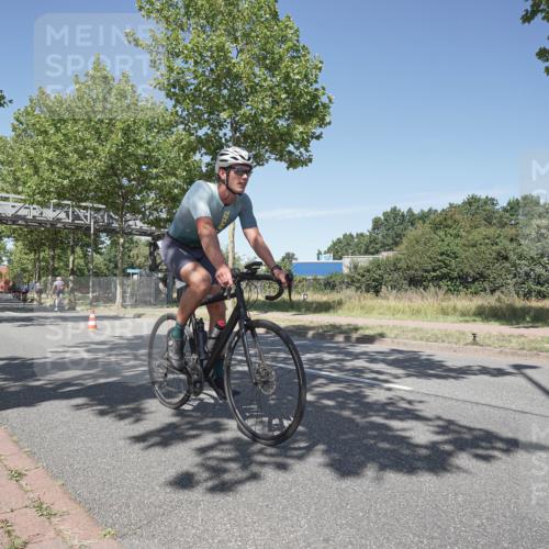 09.08.2026 - GEWOBA Citytriathlon Bremen Michael Burmester http://msf.ph/oto/9957094 09.08.2026 12:59:56 Radfahren 543, 771, 800, 849, 923, 942, 951, 956, 1159 meine-sportfotos.de