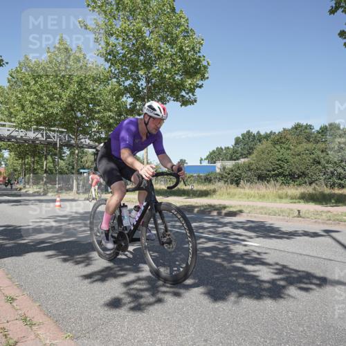 09.08.2026 - GEWOBA Citytriathlon Bremen Michael Burmester http://msf.ph/oto/9957101 09.08.2026 13:00:07 Radfahren 543, 674, 771, 849, 1159 meine-sportfotos.de