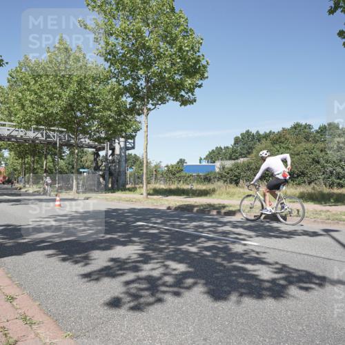 09.08.2026 - GEWOBA Citytriathlon Bremen Michael Burmester http://msf.ph/oto/9957105 09.08.2026 13:00:15 Radfahren 660, 661, 674, 753, 849, 1128 meine-sportfotos.de