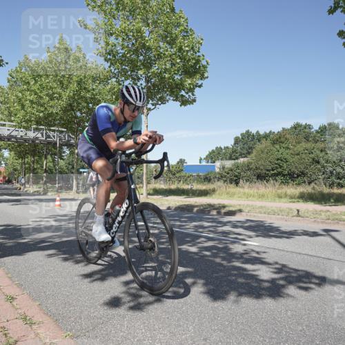 09.08.2026 - GEWOBA Citytriathlon Bremen Michael Burmester http://msf.ph/oto/9957106 09.08.2026 13:00:16 Radfahren 660, 661, 674, 753, 1128 meine-sportfotos.de
