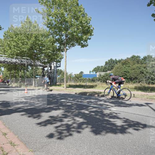 09.08.2026 - GEWOBA Citytriathlon Bremen Michael Burmester http://msf.ph/oto/9957112 09.08.2026 13:00:24 Radfahren 621, 660, 661, 753, 1010, 1128 meine-sportfotos.de