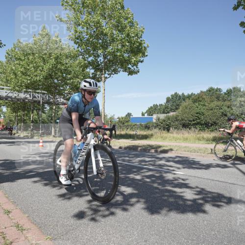 09.08.2026 - GEWOBA Citytriathlon Bremen Michael Burmester http://msf.ph/oto/9957137 09.08.2026 13:01:00 Radfahren 558, 644, 785, 843, 944, 1004, 1107 meine-sportfotos.de