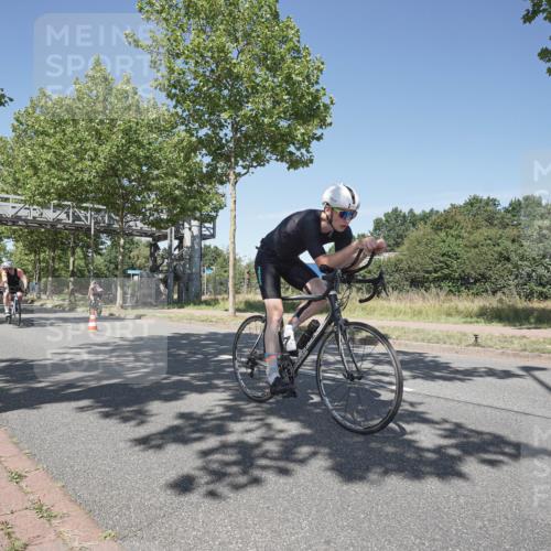 09.08.2026 - GEWOBA Citytriathlon Bremen Michael Burmester http://msf.ph/oto/9957156 09.08.2026 13:01:24 Radfahren 551, 556, 666, 714, 797, 801, 854, 859, 862, 878, 1140 meine-sportfotos.de