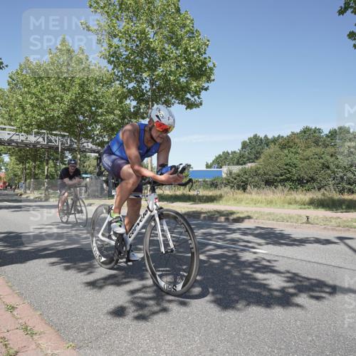 09.08.2026 - GEWOBA Citytriathlon Bremen Michael Burmester http://msf.ph/oto/9957160 09.08.2026 13:01:32 Radfahren 556, 631, 666, 669, 690, 714, 775, 854, 859, 862, 878, 991, 1014, 1140 meine-sportfotos.de