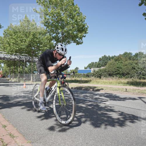 09.08.2026 - GEWOBA Citytriathlon Bremen Michael Burmester http://msf.ph/oto/9957163 09.08.2026 13:01:36 Radfahren 587, 631, 666, 669, 690, 775, 859, 862, 878, 991, 1014, 1120 meine-sportfotos.de