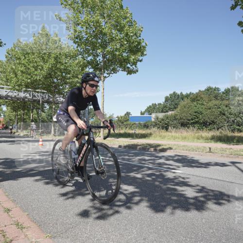 09.08.2026 - GEWOBA Citytriathlon Bremen Michael Burmester http://msf.ph/oto/9957167 09.08.2026 13:01:40 Radfahren 587, 631, 669, 690, 729, 746, 775, 831, 859, 862, 991, 1014, 1120 meine-sportfotos.de