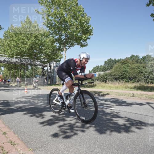 09.08.2026 - GEWOBA Citytriathlon Bremen Michael Burmester http://msf.ph/oto/9957182 09.08.2026 13:01:50 Radfahren 587, 631, 690, 729, 746, 764, 775, 813, 831, 889, 1014, 1120, 1125 meine-sportfotos.de