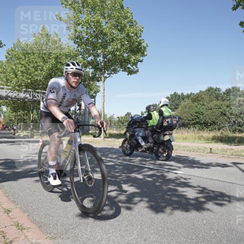 09.08.2026 - GEWOBA Citytriathlon Bremen Michael Burmester http://msf.ph/oto/9957187 09.08.2026 13:02:00 Radfahren 546, 610, 731, 764, 813, 887, 889, 957, 1125 meine-sportfotos.de