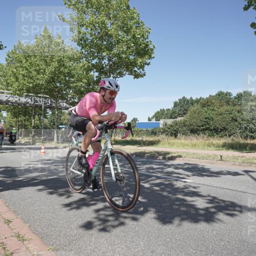 09.08.2026 - GEWOBA Citytriathlon Bremen Michael Burmester http://msf.ph/oto/9957189 09.08.2026 13:02:02 Radfahren 546, 610, 629, 731, 764, 813, 887, 889, 957, 1125 meine-sportfotos.de