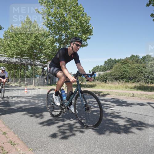 09.08.2026 - GEWOBA Citytriathlon Bremen Michael Burmester http://msf.ph/oto/9957205 09.08.2026 13:02:28 Radfahren 614, 632, 676, 723, 791, 873, 966, 1007, 1011, 1020 meine-sportfotos.de