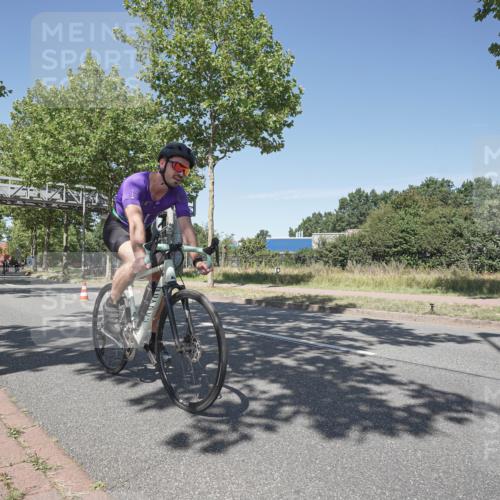 09.08.2026 - GEWOBA Citytriathlon Bremen Michael Burmester http://msf.ph/oto/9957220 09.08.2026 13:02:44 Radfahren 549, 607, 614, 654, 691, 873, 1007, 1020 meine-sportfotos.de