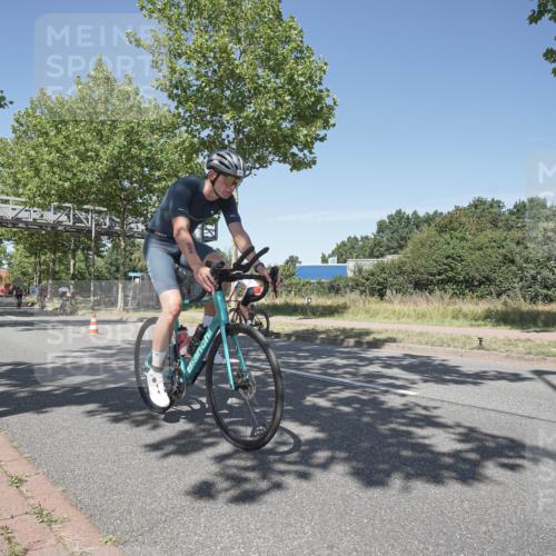 09.08.2026 - GEWOBA Citytriathlon Bremen Michael Burmester http://msf.ph/oto/9957226 09.08.2026 13:02:50 Radfahren 549, 597, 654, 681, 691 meine-sportfotos.de