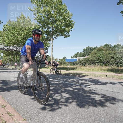 09.08.2026 - GEWOBA Citytriathlon Bremen Michael Burmester http://msf.ph/oto/9957231 09.08.2026 13:02:58 Radfahren 549, 597, 681, 1105 meine-sportfotos.de