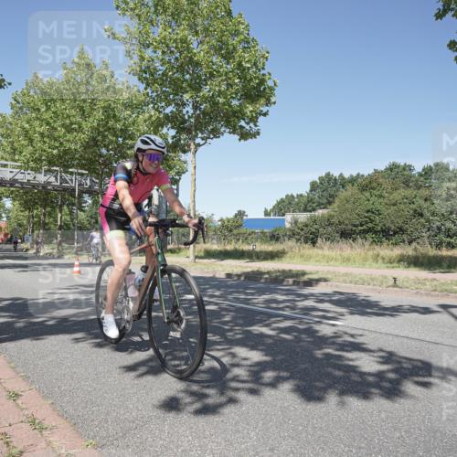 09.08.2026 - GEWOBA Citytriathlon Bremen Michael Burmester http://msf.ph/oto/9957240 09.08.2026 13:03:12 Radfahren 779, 898, 985, 1102 meine-sportfotos.de
