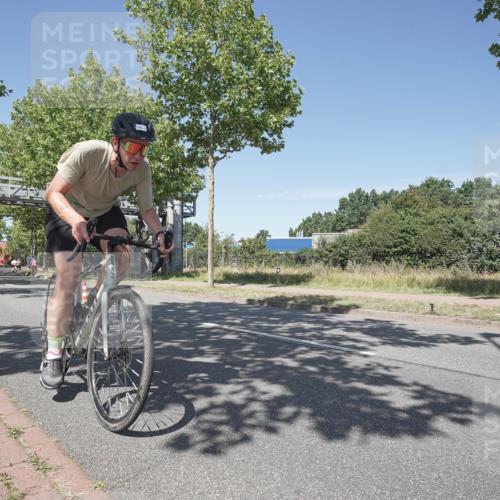 09.08.2026 - GEWOBA Citytriathlon Bremen Michael Burmester http://msf.ph/oto/9957247 09.08.2026 13:03:27 Radfahren 591, 616, 703, 735, 768, 885, 945, 985, 1106 meine-sportfotos.de