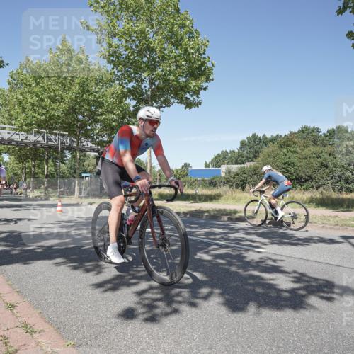 09.08.2026 - GEWOBA Citytriathlon Bremen Michael Burmester http://msf.ph/oto/9957255 09.08.2026 13:03:34 Radfahren 575, 591, 616, 703, 721, 735, 793, 835, 885, 945, 1106 meine-sportfotos.de