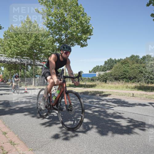 09.08.2026 - GEWOBA Citytriathlon Bremen Michael Burmester http://msf.ph/oto/9957265 09.08.2026 13:03:47 Radfahren 575, 591, 646, 698, 721, 769, 793, 828, 835, 891, 974, 1122, 1157 meine-sportfotos.de