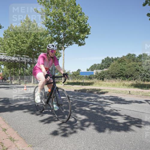 09.08.2026 - GEWOBA Citytriathlon Bremen Michael Burmester http://msf.ph/oto/9957267 09.08.2026 13:03:51 Radfahren 575, 646, 698, 721, 769, 828, 835, 842, 891, 974, 996, 1122, 1157 meine-sportfotos.de