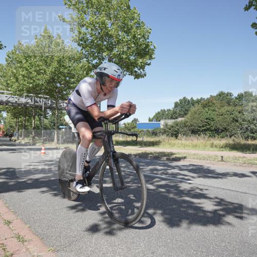 09.08.2026 - GEWOBA Citytriathlon Bremen Michael Burmester http://msf.ph/oto/9957299 09.08.2026 13:04:55 Radfahren 738, 747, 773, 777, 856, 908, 917, 1160 meine-sportfotos.de