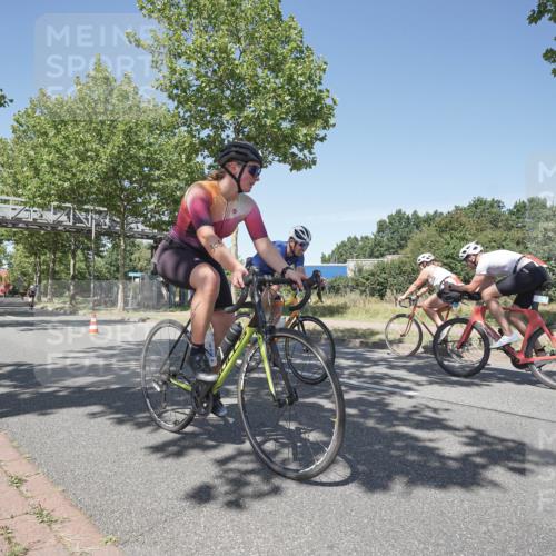 09.08.2026 - GEWOBA Citytriathlon Bremen Michael Burmester http://msf.ph/oto/9957302 09.08.2026 13:04:59 Radfahren 652, 738, 747, 773, 777, 856, 908, 917, 922 meine-sportfotos.de