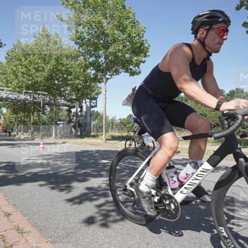 09.08.2026 - GEWOBA Citytriathlon Bremen Michael Burmester http://msf.ph/oto/9957309 09.08.2026 13:05:08 Radfahren 652, 747, 777, 818, 917, 922, 1139 meine-sportfotos.de