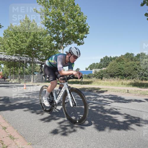 09.08.2026 - GEWOBA Citytriathlon Bremen Michael Burmester http://msf.ph/oto/9957312 09.08.2026 13:05:18 Radfahren 583, 818, 830, 922, 1139 meine-sportfotos.de