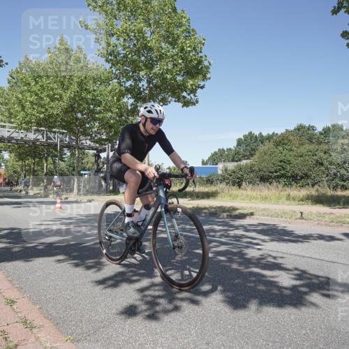09.08.2026 - GEWOBA Citytriathlon Bremen Michael Burmester http://msf.ph/oto/9957322 09.08.2026 13:05:36 Radfahren 613, 642, 958 meine-sportfotos.de