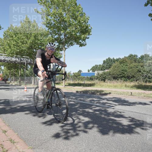 09.08.2026 - GEWOBA Citytriathlon Bremen Michael Burmester http://msf.ph/oto/9957344 09.08.2026 13:06:13 Radfahren 540, 547, 619, 645, 765, 969 meine-sportfotos.de