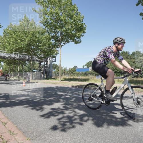 09.08.2026 - GEWOBA Citytriathlon Bremen Michael Burmester http://msf.ph/oto/9957352 09.08.2026 13:06:27 Radfahren 645, 647, 677, 683, 685, 765, 927, 987 meine-sportfotos.de