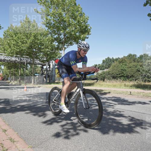 09.08.2026 - GEWOBA Citytriathlon Bremen Michael Burmester http://msf.ph/oto/9957354 09.08.2026 13:06:35 Radfahren 544, 554, 624, 644, 647, 683, 685, 811, 824, 882, 987 meine-sportfotos.de
