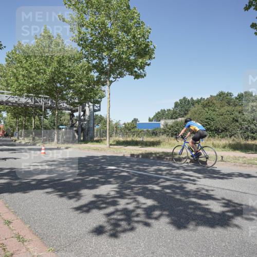 09.08.2026 - GEWOBA Citytriathlon Bremen Michael Burmester http://msf.ph/oto/9957398 09.08.2026 13:08:14 Radfahren 688, 710, 730, 899, 979, 1150 meine-sportfotos.de
