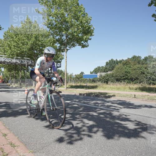 09.08.2026 - GEWOBA Citytriathlon Bremen Michael Burmester http://msf.ph/oto/9957399 09.08.2026 13:08:14 Radfahren 688, 710, 730, 899, 979, 1150 meine-sportfotos.de
