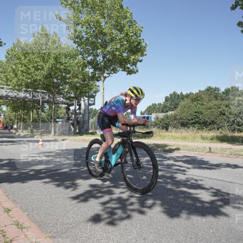 09.08.2026 - GEWOBA Citytriathlon Bremen Michael Burmester http://msf.ph/oto/9957410 09.08.2026 13:08:34 Radfahren 730, 756, 820, 879, 904, 1016, 1137 meine-sportfotos.de
