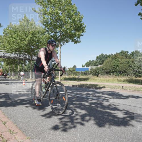 09.08.2026 - GEWOBA Citytriathlon Bremen Michael Burmester http://msf.ph/oto/9957416 09.08.2026 13:08:39 Radfahren 605, 686, 756, 820, 852, 879, 904, 1016, 1137 meine-sportfotos.de