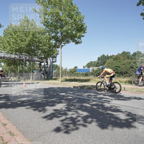09.08.2026 - GEWOBA Citytriathlon Bremen Michael Burmester http://msf.ph/oto/9957421 09.08.2026 13:08:52 Radfahren 594, 605, 641, 686, 756, 852 meine-sportfotos.de