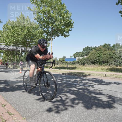 09.08.2026 - GEWOBA Citytriathlon Bremen Michael Burmester http://msf.ph/oto/9957433 09.08.2026 13:09:11 Radfahren 589, 724, 795, 899, 1133, 1143 meine-sportfotos.de
