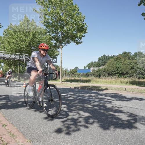 09.08.2026 - GEWOBA Citytriathlon Bremen Michael Burmester http://msf.ph/oto/9957436 09.08.2026 13:09:20 Radfahren 724, 795, 826, 1103, 1114, 1143 meine-sportfotos.de